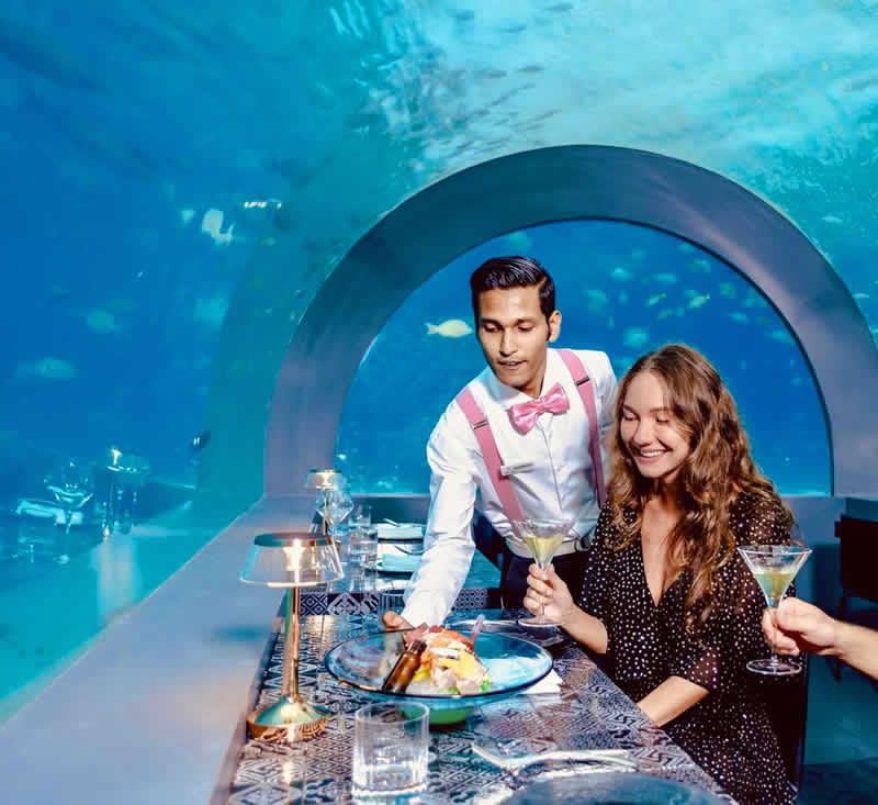 h2o underwater restaurant