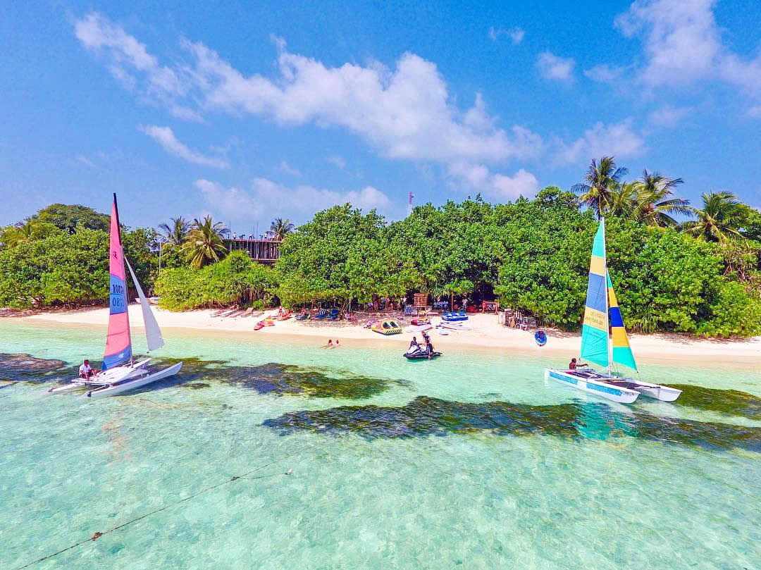 Rasdhoo Island Inn Beachfront